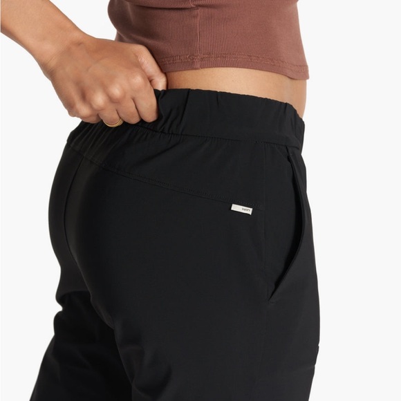 Vuori Women’s Miles Ankle Pant Black NWT - Picture 5 of 6